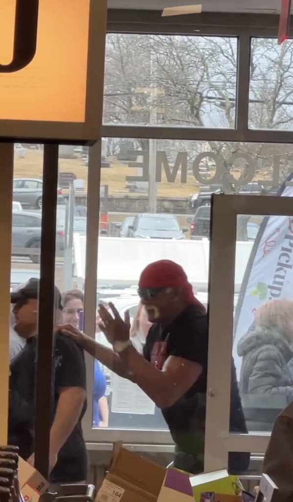 Hulk Hogan at ShopRite in Carmel, NY